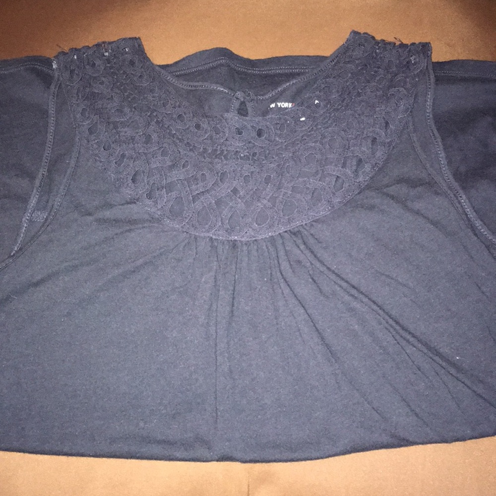 DONATED - Picture 4 of 8